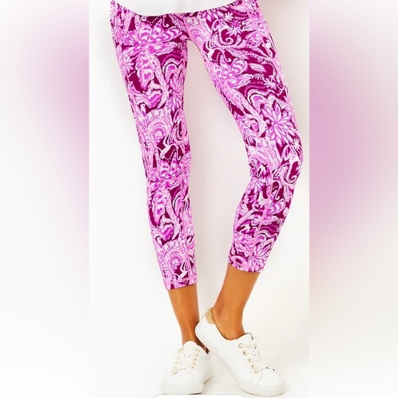 Lilly Pulitzer Pants - NWT Lilly Pulitzer WEEKENDER HIGH RISE MIDI, MULBERRY WILD RIDE